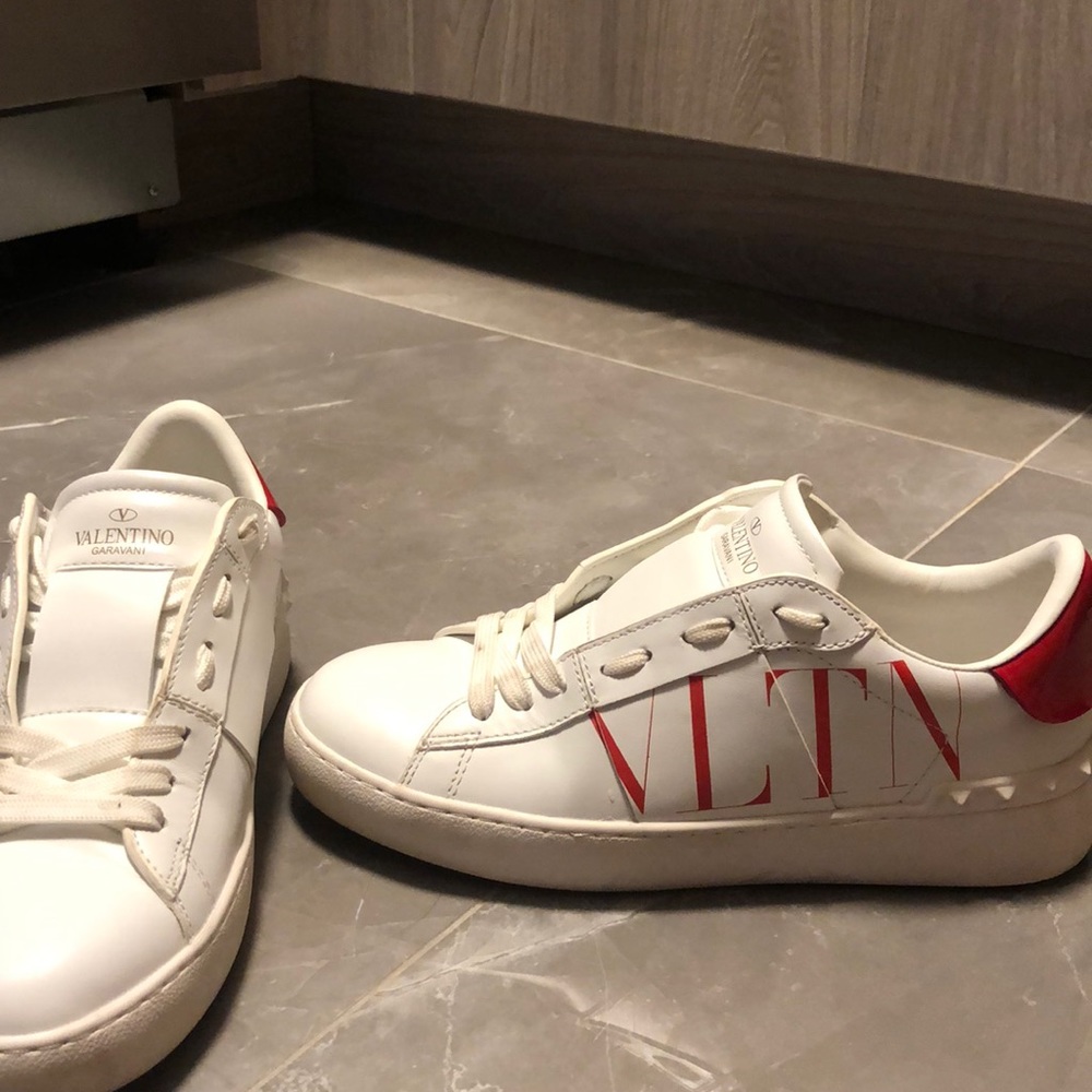 Valentino Open Rockstud sneakers size 37
